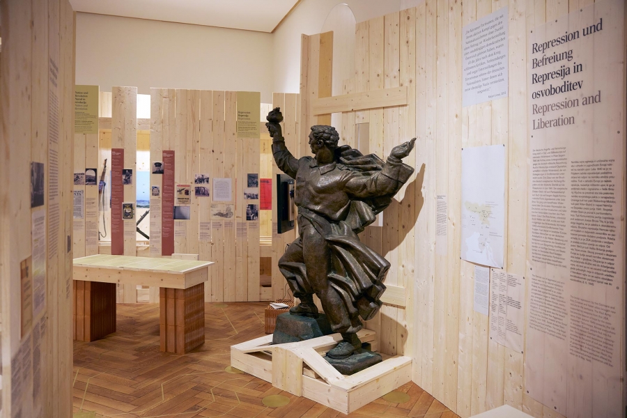 WEB low Hinschauen Poglejmo 059